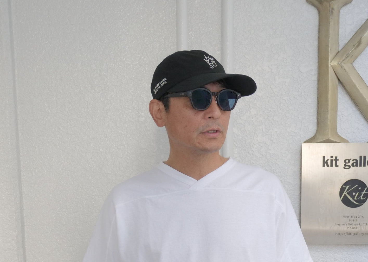 VネックドルマンT-SH